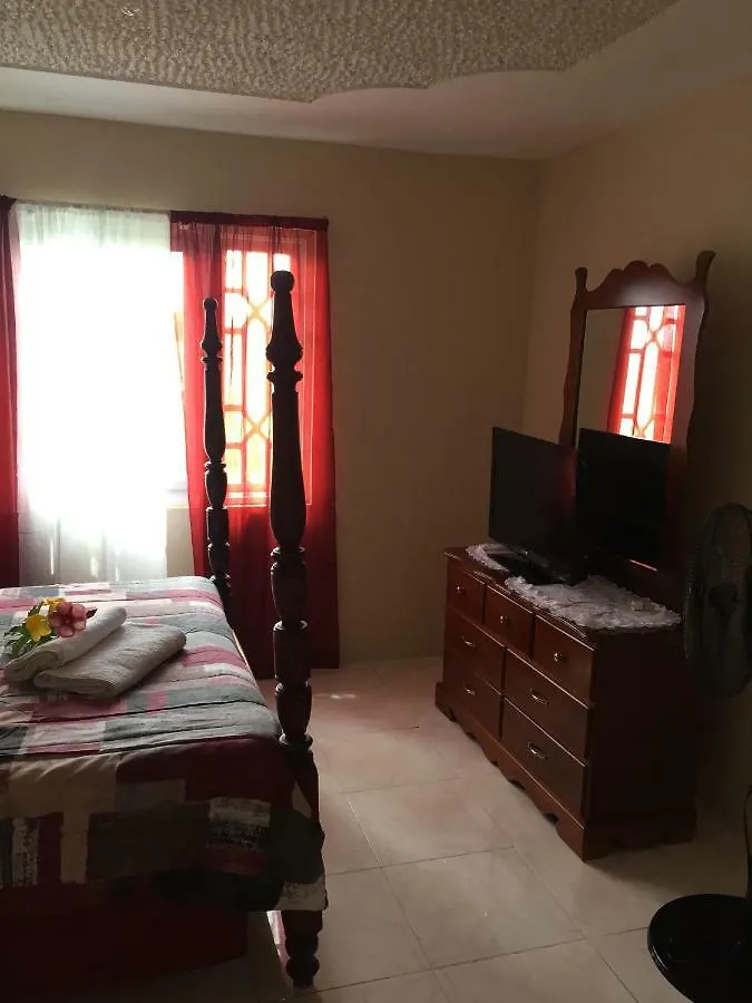 Ocean View Gem Bed & Breakfast Montego Bay